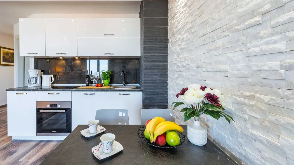 Dubrovnik 1-Bedroom Apartment with Sea View