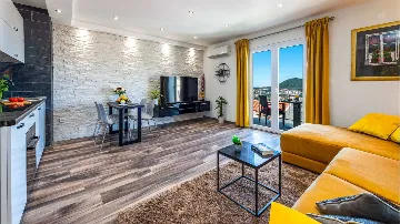 Dubrovnik 1-Bedroom Apartment with Sea View