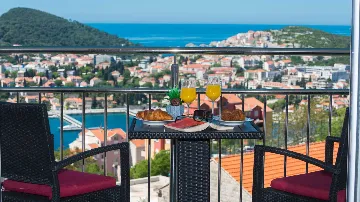 Dubrovnik 1-Bedroom Apartment with Sea View