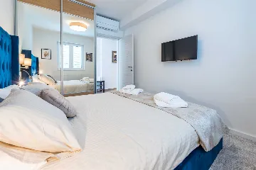 Dubrovnik 2-Bedroom Apartment with Sea & Garden Views