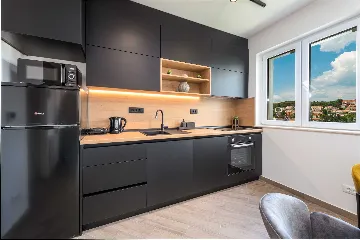 Dubrovnik 2-Bedroom Apartment with Sea & Garden Views