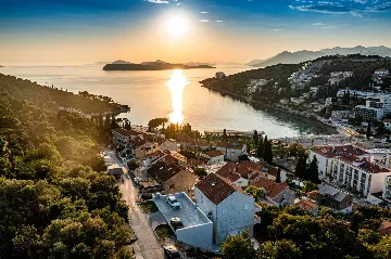 Dubrovnik 2-Bedroom Apartment with Sea & Garden Views