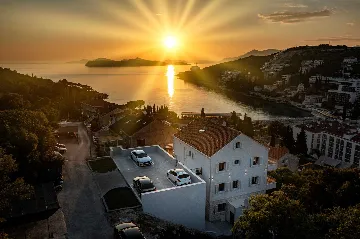 Dubrovnik 2-Bedroom Apartment with Sea & Garden Views