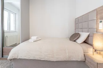 2-Bedroom Apartment with Sea & Garden Views in Dubrovnik