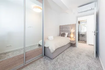 2-Bedroom Apartment with Sea & Garden Views in Dubrovnik