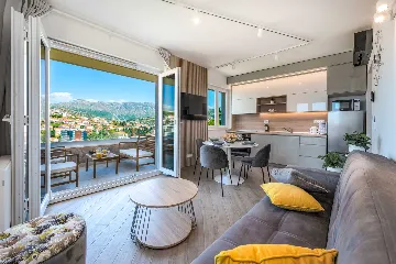 2-Bedroom Apartment with Sea & Garden Views in Dubrovnik