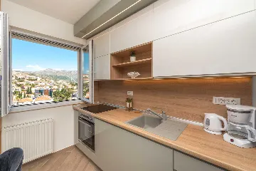 2-Bedroom Apartment with Sea & Garden Views in Dubrovnik