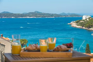 2-Bedroom Apartment with Sea & Garden Views in Dubrovnik