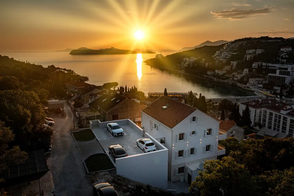 One-Bedroom Apartment in Dubrovnik for Up to 4