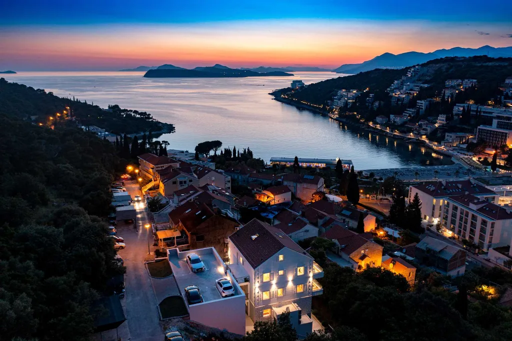 One-Bedroom Apartment in Dubrovnik for Up to 4