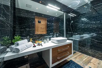 Dubrovnik 2-Bedroom Apartment with Sea View Balcony