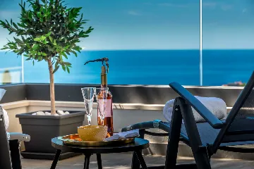 Dubrovnik 2-Bedroom Apartment with Sea View Balcony