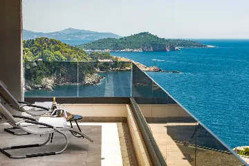 Two-Bedroom Sea View Apartment in Dubrovnik