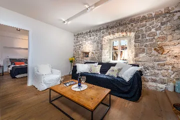 Dubrovnik Two-Bedroom Apartment for 4 Guests