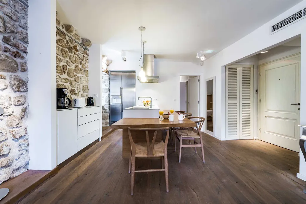 Dubrovnik Two-Bedroom Apartment for 4 Guests