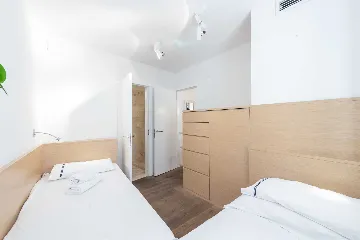 Dubrovnik Two-Bedroom Apartment for 4 Guests