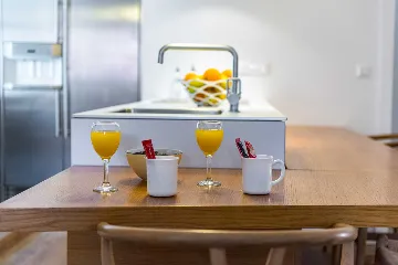 Dubrovnik Two-Bedroom Apartment for 4 Guests