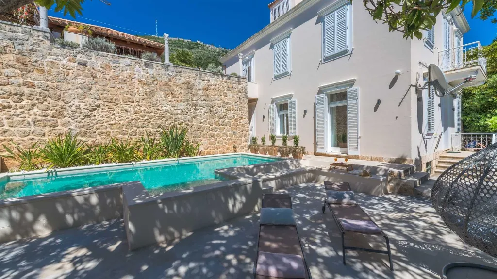 Dubrovnik Villa for 6 Guests with Private Pool