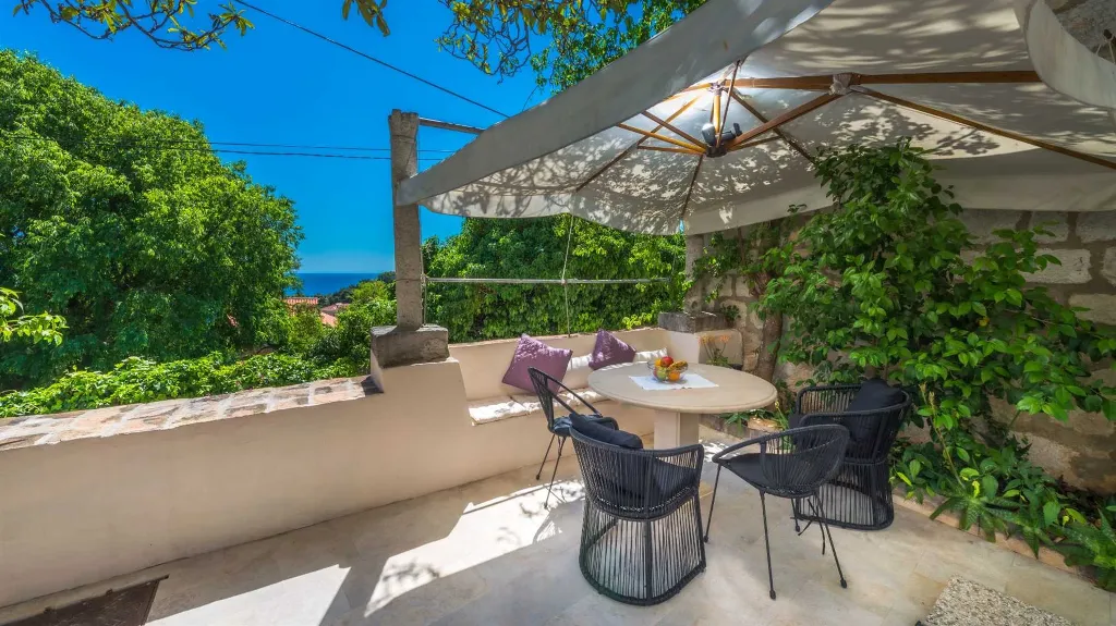 Dubrovnik Villa for 6 Guests with Private Pool