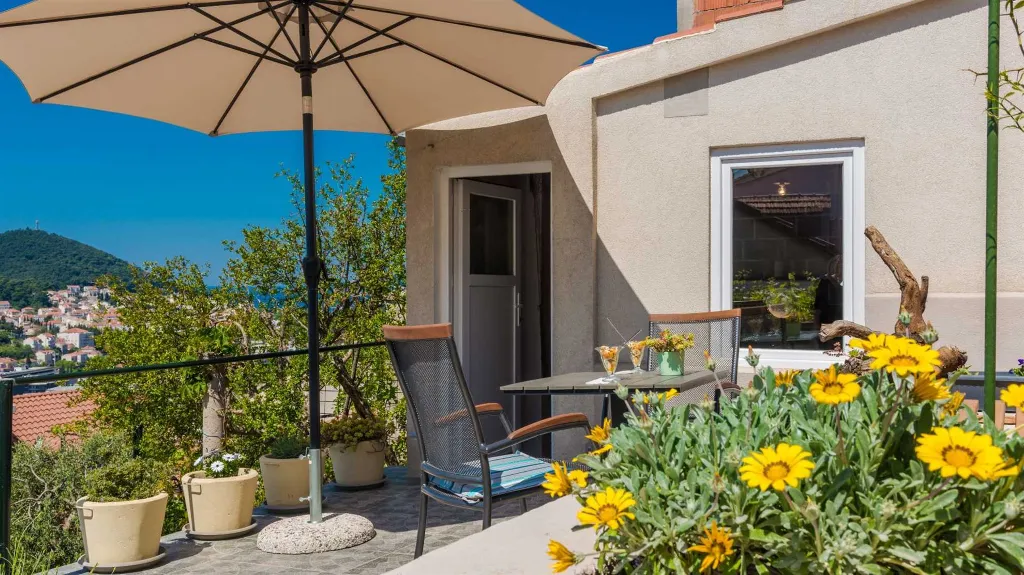 One-Bedroom Apartment with Sea & Garden View, Dubrovnik