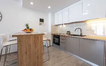 Modern 2-Bedroom Apartment in Dubrovnik