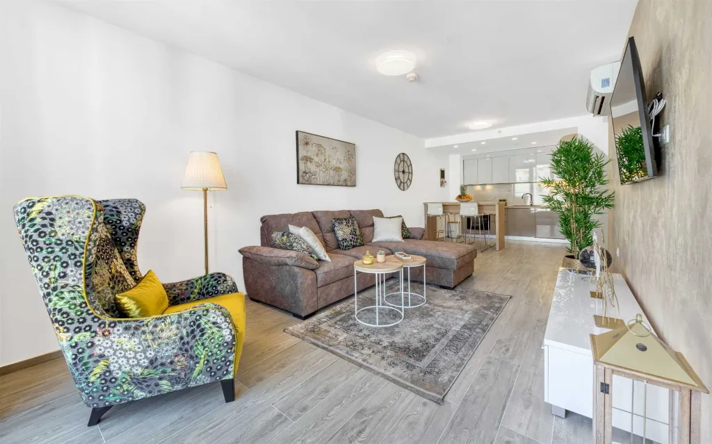 Modern 2-Bedroom Apartment in Dubrovnik