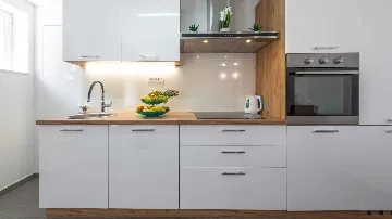 Dubrovnik Apartment with Balcony Sea View for 4