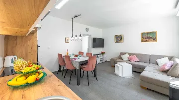 Dubrovnik Apartment with Balcony Sea View for 4