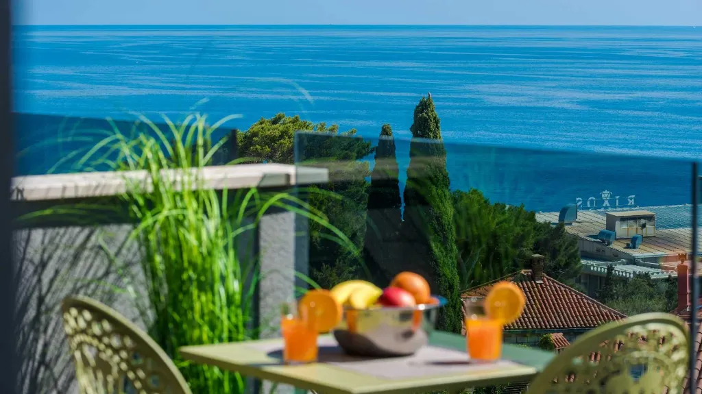 Dubrovnik 1-Bedroom Apartment with Sea View