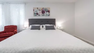 Dubrovnik 1-Bedroom Apartment with Terrace