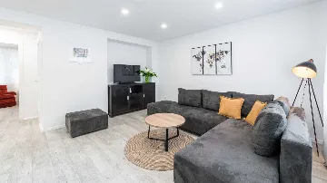 Dubrovnik 1-Bedroom Apartment with Terrace