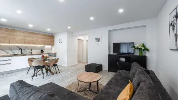 Dubrovnik 1-Bedroom Apartment with Terrace