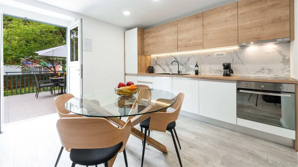 Dubrovnik 1-Bedroom Apartment with Terrace