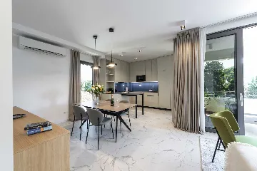 Two-Bedroom Apartment with Terrace (4 Guests)