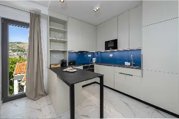 Two-Bedroom Apartment with Terrace (4 Guests)