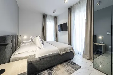 Two-Bedroom Apartment with Terrace (4 Guests)