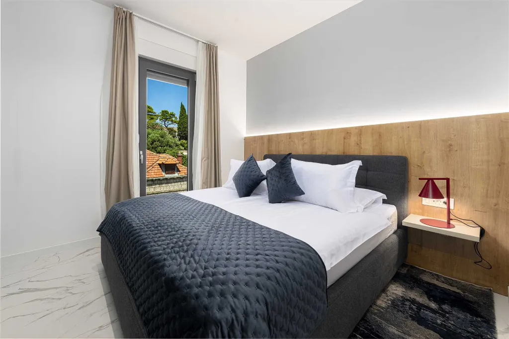 Two-Bedroom Apartment with Terrace (4 Guests)