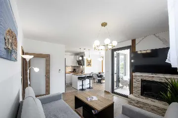 Two-Bedroom Apartment with Terrace and Sea Views in Dubrovnik