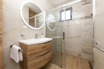 Two-Bedroom Apartment with Terrace and Sea Views in Dubrovnik