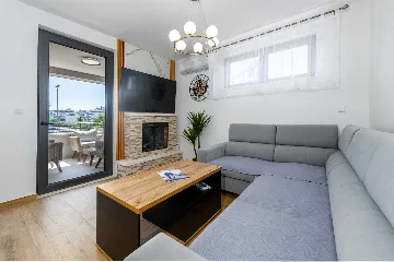 Two-Bedroom Apartment with Terrace and Sea Views in Dubrovnik