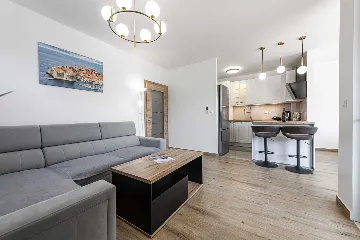 Two-Bedroom Apartment with Terrace and Sea Views in Dubrovnik