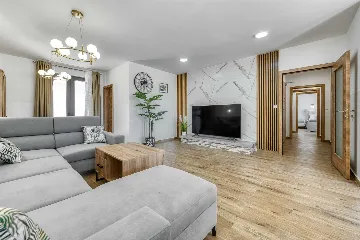 Dubrovnik 2-Bedroom Apartment with Balcony and Sea Views