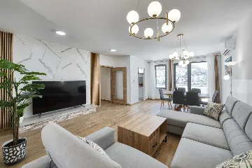 Dubrovnik 2-Bedroom Apartment with Balcony and Sea Views