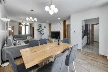 Dubrovnik 2-Bedroom Apartment with Balcony and Sea Views