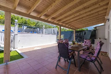 Mokosica Villa with Private Outdoor Pool