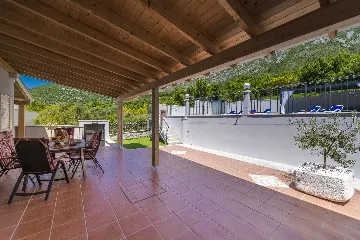 Mokosica Villa with Private Outdoor Pool