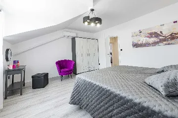 Mokosica Villa with Private Outdoor Pool