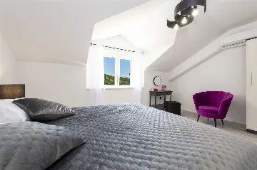 Mokosica Villa with Private Outdoor Pool