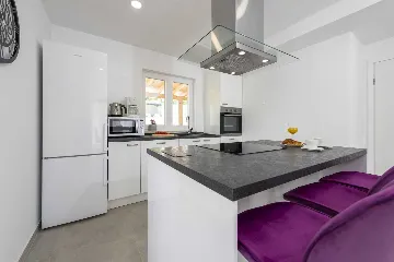 Mokosica Villa with Private Outdoor Pool