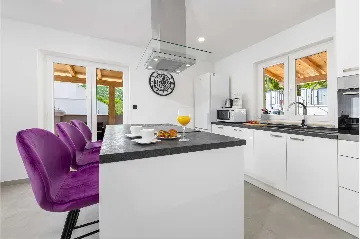 Mokosica Villa with Private Outdoor Pool